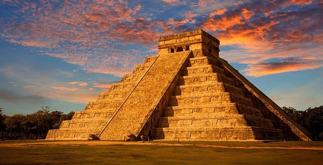 2---chichen-itza.jpg