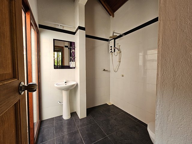 BEACH SUITES - KOUPELNA