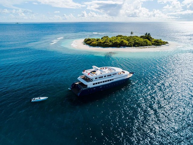 2024 - MALEDIVY - potápěčské safari - loď MALDIVES LEGEND CRUISER